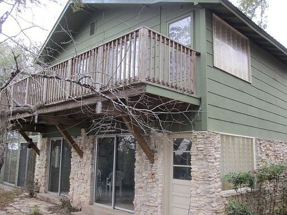 3rd image of 1533 Roadrunner Ln