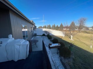 16414 Virginia St, Omaha, NE 68136