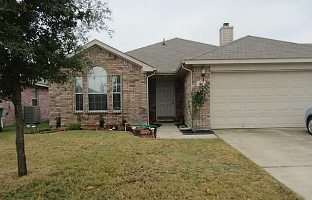 1st image of 107 Lipan St
