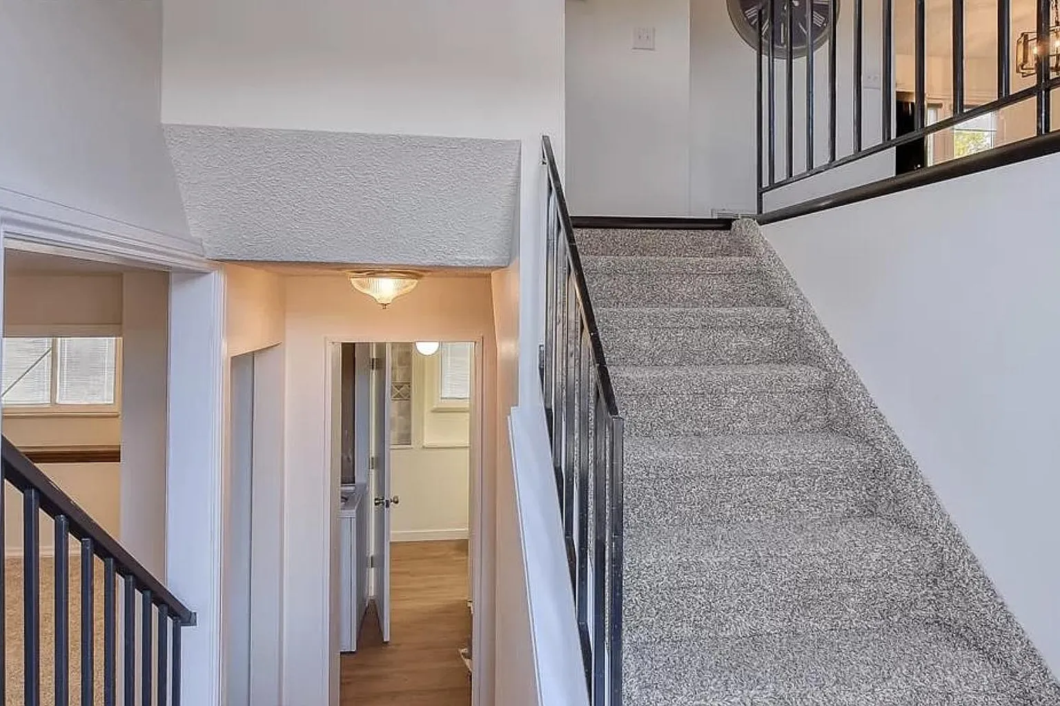 3 bed, 1439 sqft, $2,350 — Photo 3