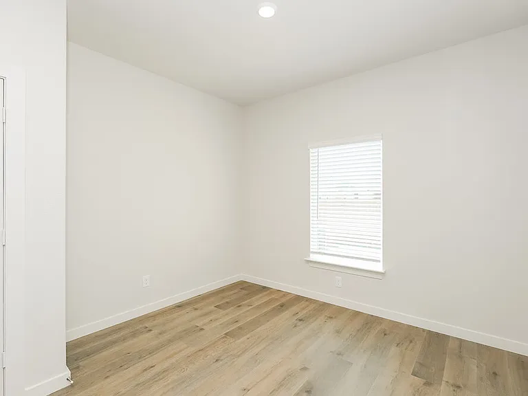 1308 Tilton Dr — Photo 14