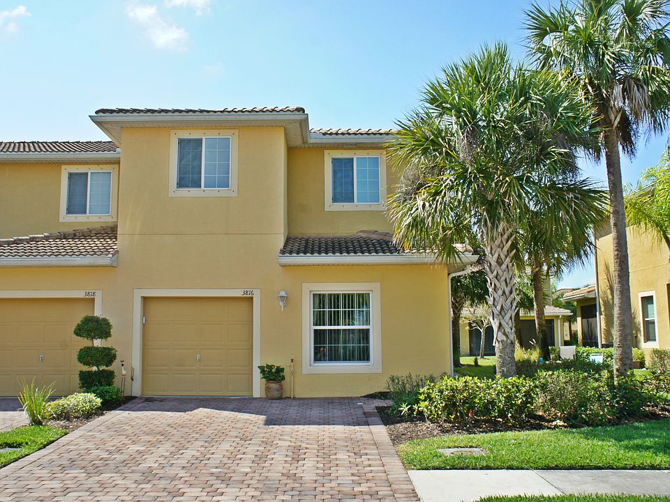 Front View of Home