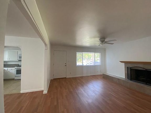 5th image of 11243 Bellaire Ave