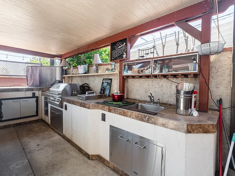 15724 Carfax Ave — Photo 35