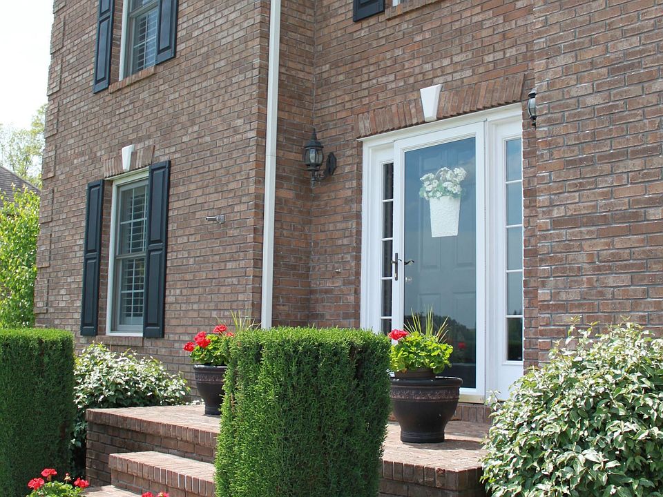 1st image of 3301 Whispering Oaks Dr