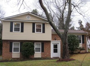 4118 Bramlet Pl, Greensboro, NC 27407