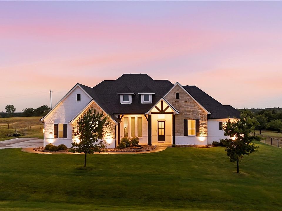 1st image of 459 Red Bird Dr