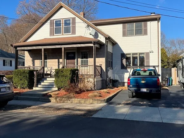 13 Bartholomew St, Peabody, MA 01960