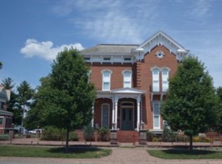 111 S Main Cross St, Carmi, IL 62821