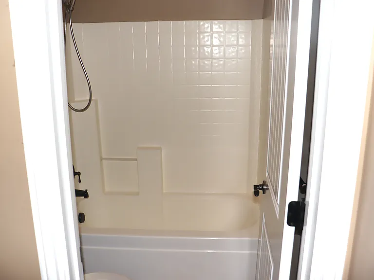 580 E Fallingbranch Dr — Photo 32