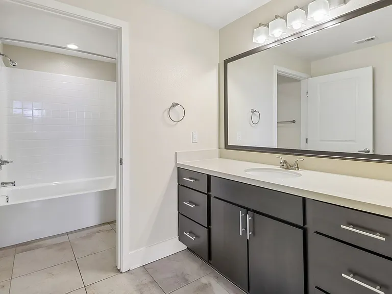 Floorplan H 3br, 2ba