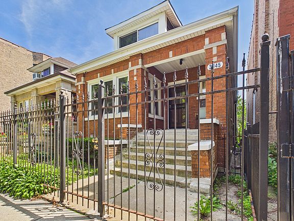 3rd image of 3345 W Carroll Ave
