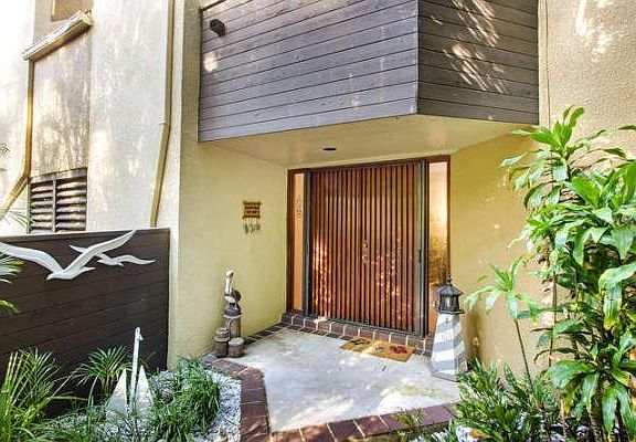 Home For Sale In Lands End