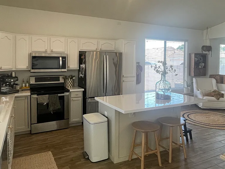 1706 S Gilmore Cir — Photo 3