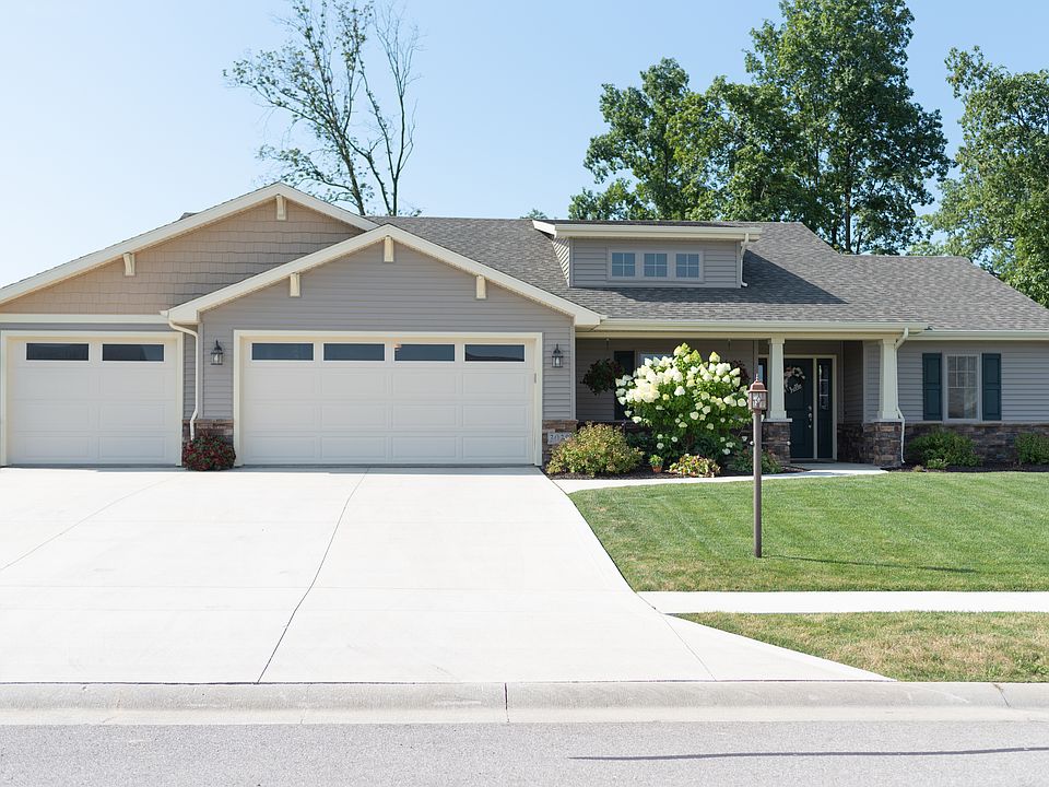 1st image of 3030 E Pickett Ln