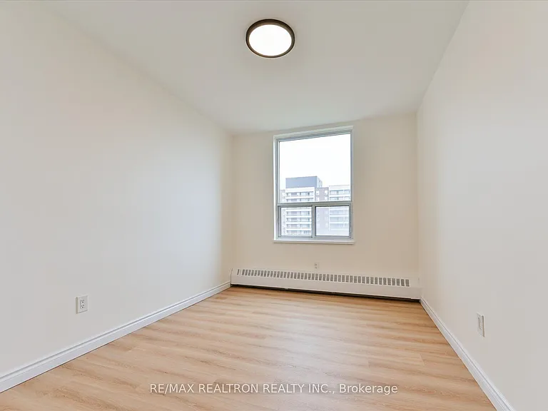 19 Four Winds Dr #602 — Photo 19