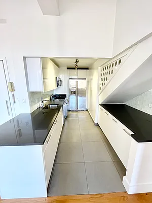 Rented by NY Living Solutions | media 29