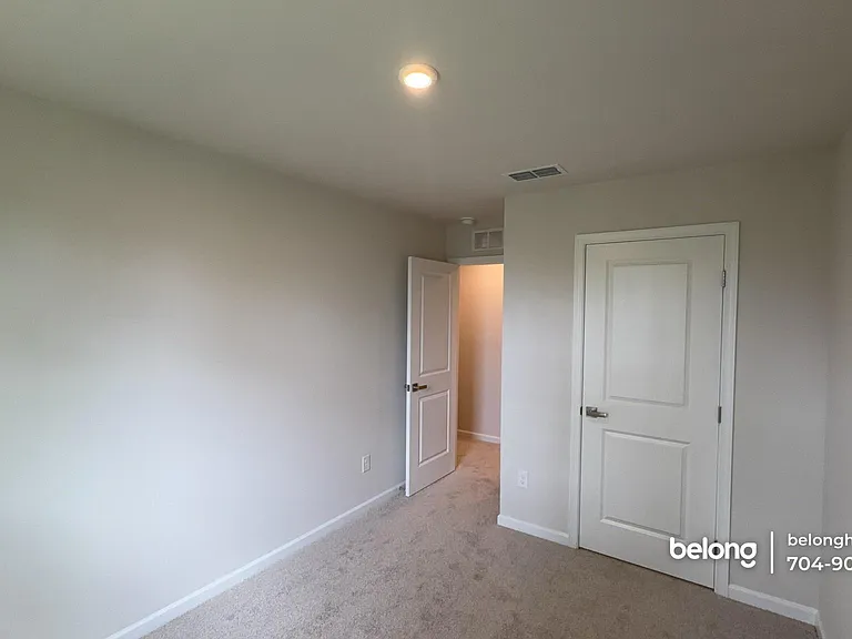 1517 39th Avenue Loop NE #7 — Photo 7
