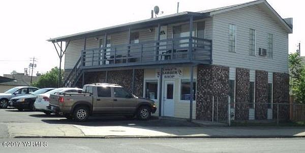 1st image of 610 W Lincoln Ave