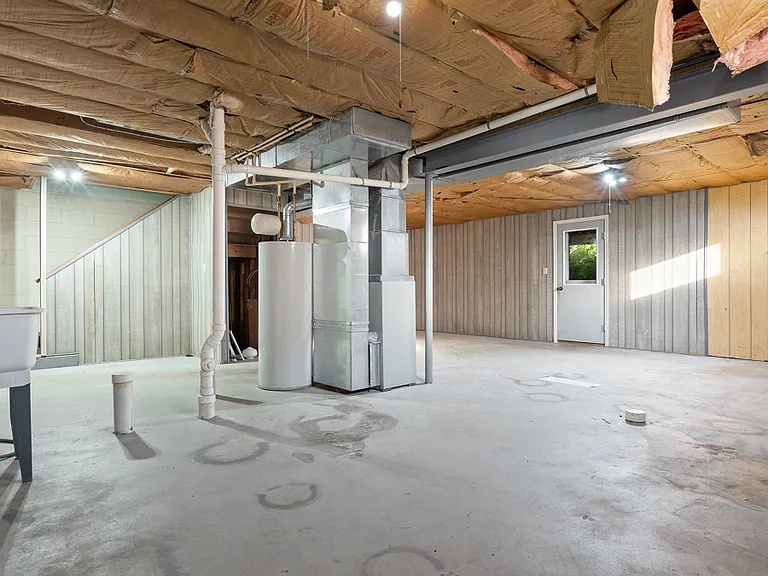 602 Cassandra Dr — Photo 38
