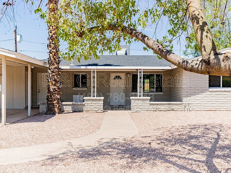 1620 S Hardy Dr — Photo 3