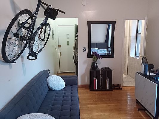 5th image of 402 W 51st St APT 2B