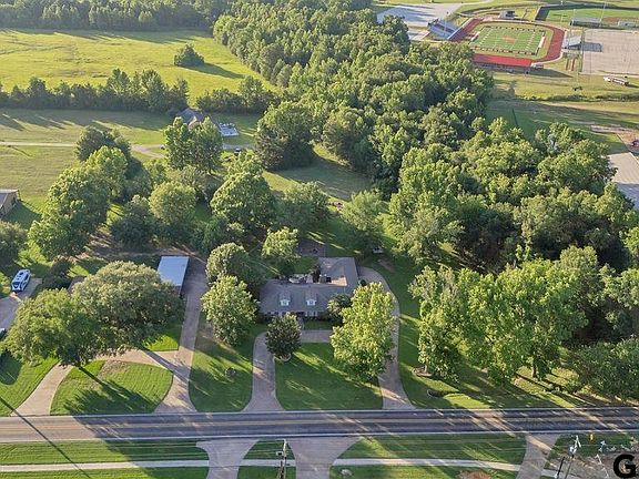 5th image of 612 W Coke Rd