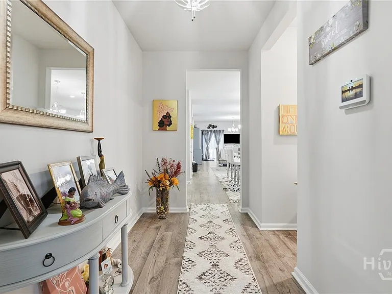 342 Brennan Dr — Photo 2
