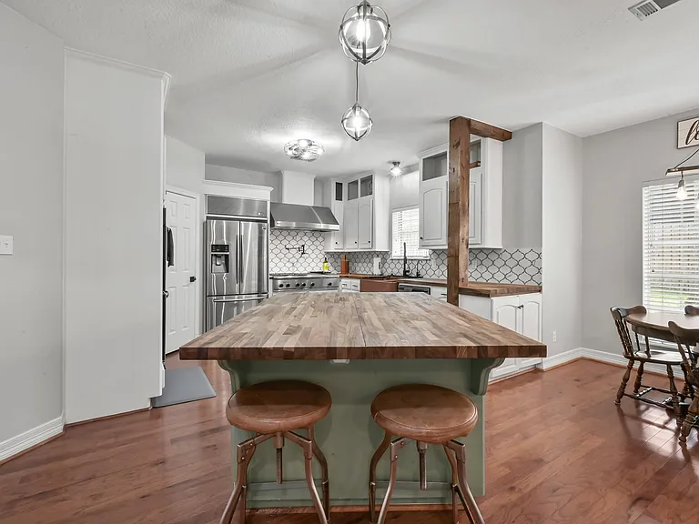 113 Inverness Dr — Photo 14