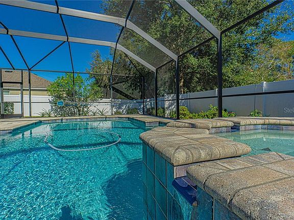 3rd image of 1510 Rushgrove Cir