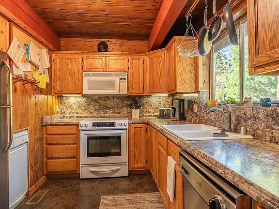 5th image of 620 Tavern Dr