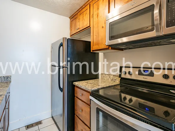 4801 S 1740 E, Holladay, UT 84117