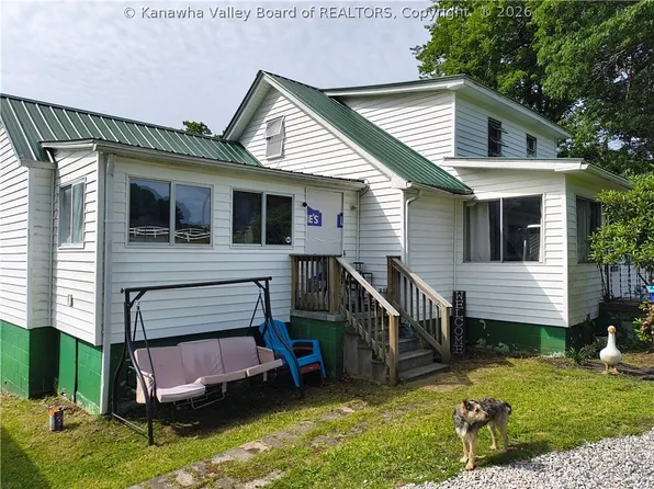 630 Farley Branch Rd, Cool Ridge, WV 25825