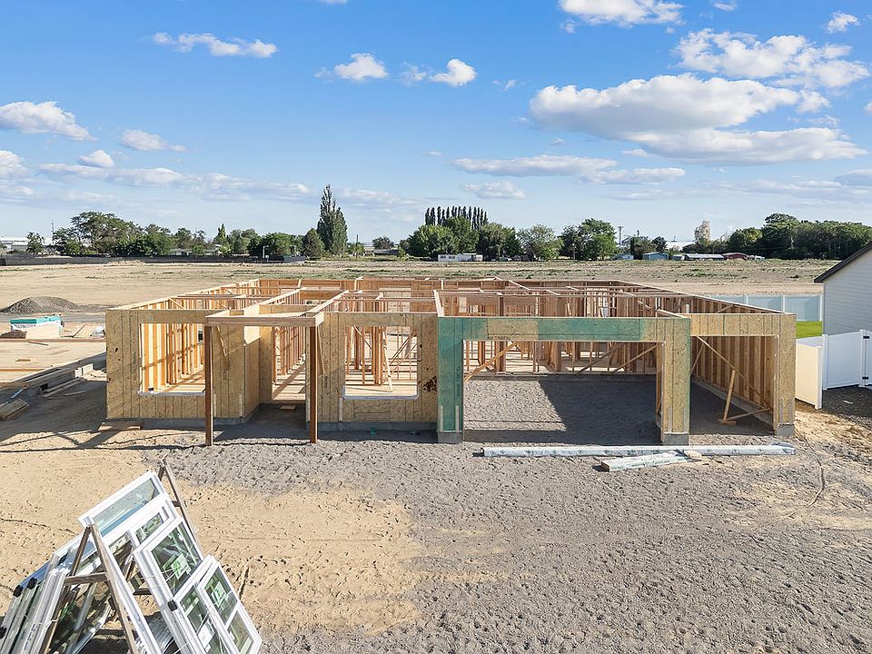 834 K ST NE by Aho Construction
