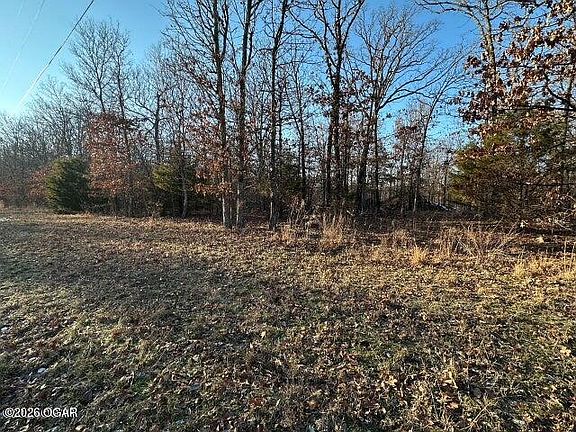 3rd image of 10300 Center Ridge Dr