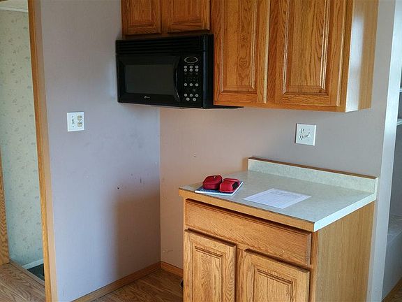 3rd image of 315 W 4th St