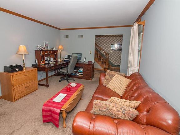 4th image of 968 Natalie Ln