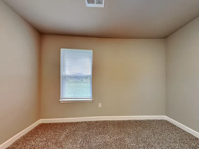 203 Lily St — Photo 20
