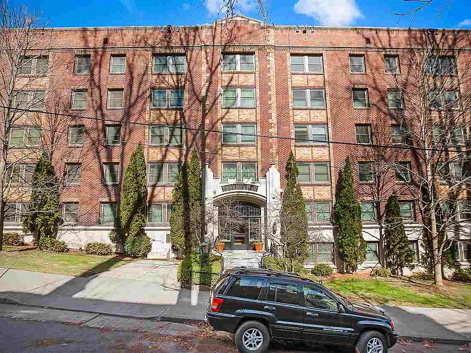 1st image of 704 W 6th Ave APT 201