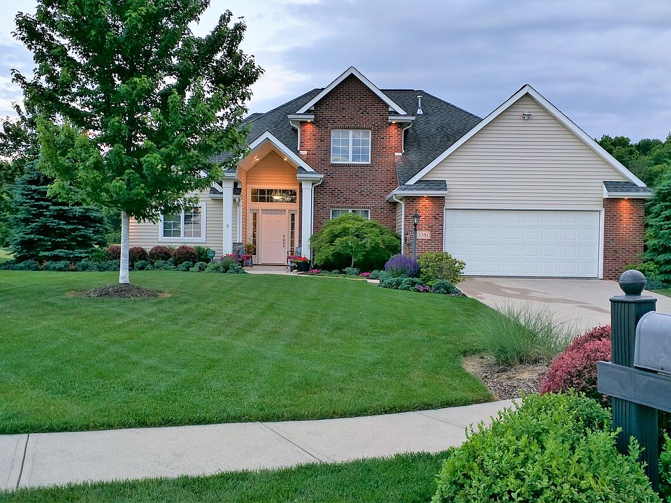 1st image of 1381 W Glenview Ct