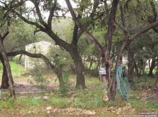 302 Buckhorn Dr, Canyon Lake, TX 78133