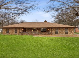 706 9th St, Terrell, TX 75160