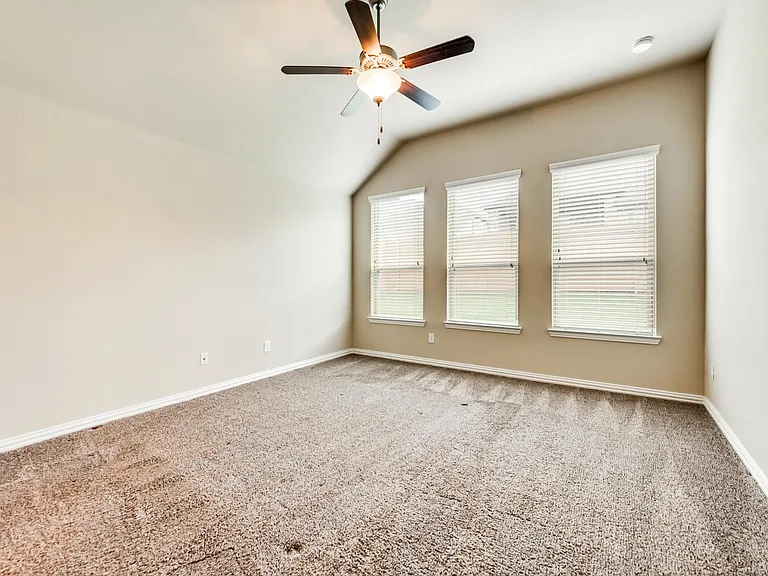 1312 Nacona Dr — Photo 21