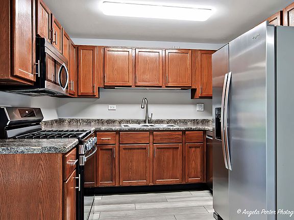 5th image of 1303 Forestdale Ct