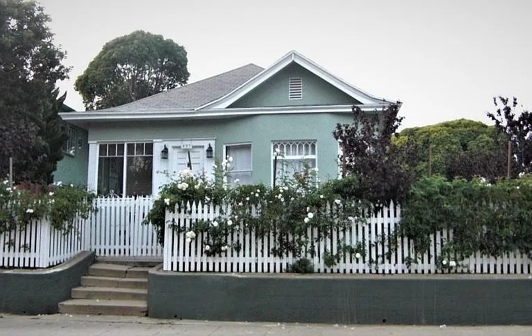 427 Sunset Ave — Photo 3