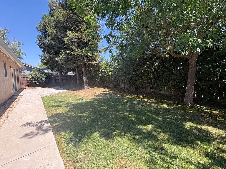 1244 Ivywood Dr — Photo 24