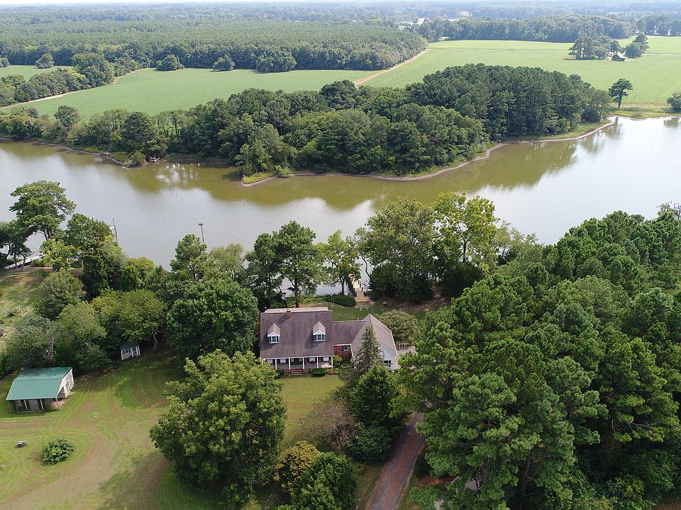 2nd image of 12440 Fairview Rd