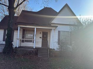 907 W Chickasha Ave, Chickasha, OK 73018