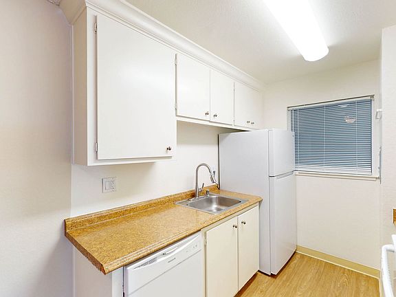 4th image of 481 Ignacio Blvd #271