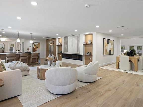 4th image of 4623 W BROWNING AVENUE